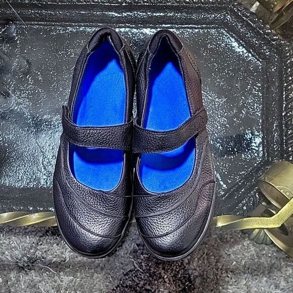 APEX SLIP RESISTANT  VELCRO STRAP ROUND TOE MARY JANE STYLE SHOE - Picture 2 of 15